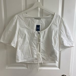 Abercrombie Tie Front Poplin Top (NWT)